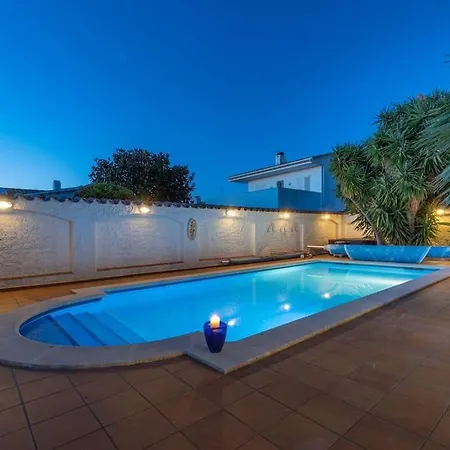 Sm21-Gran Casa De Vacaciones En La Playa, 4 Habitaciones, Climatizada, Piscina, Barbacoa Y Wifi Empuriabrava Exterior photo