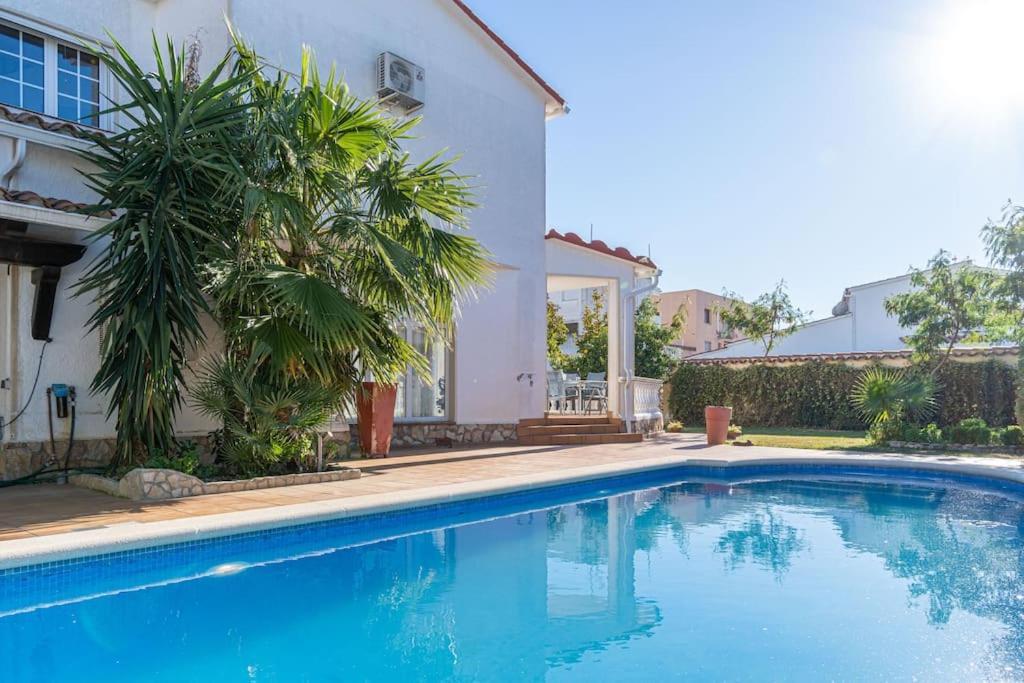 Willa Sm21-gran En La Playa, 4 Habitaciones, Climatizada, Piscina, Barbacoa Y Wifi *